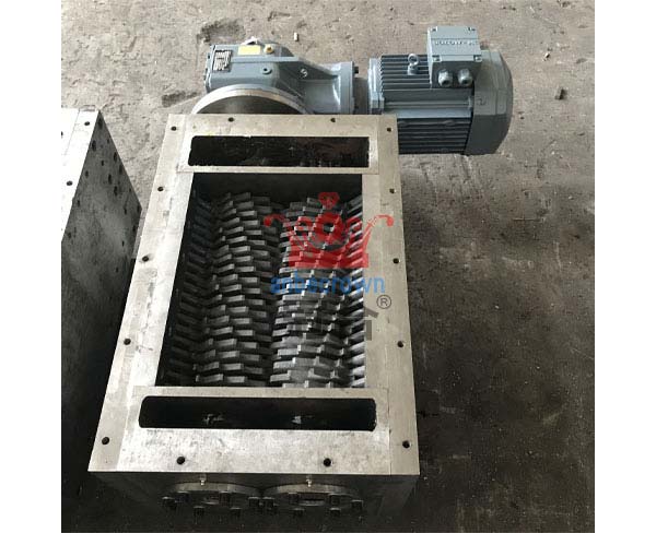 廢鋼撕碎機的刀片磨損后要如何處理？